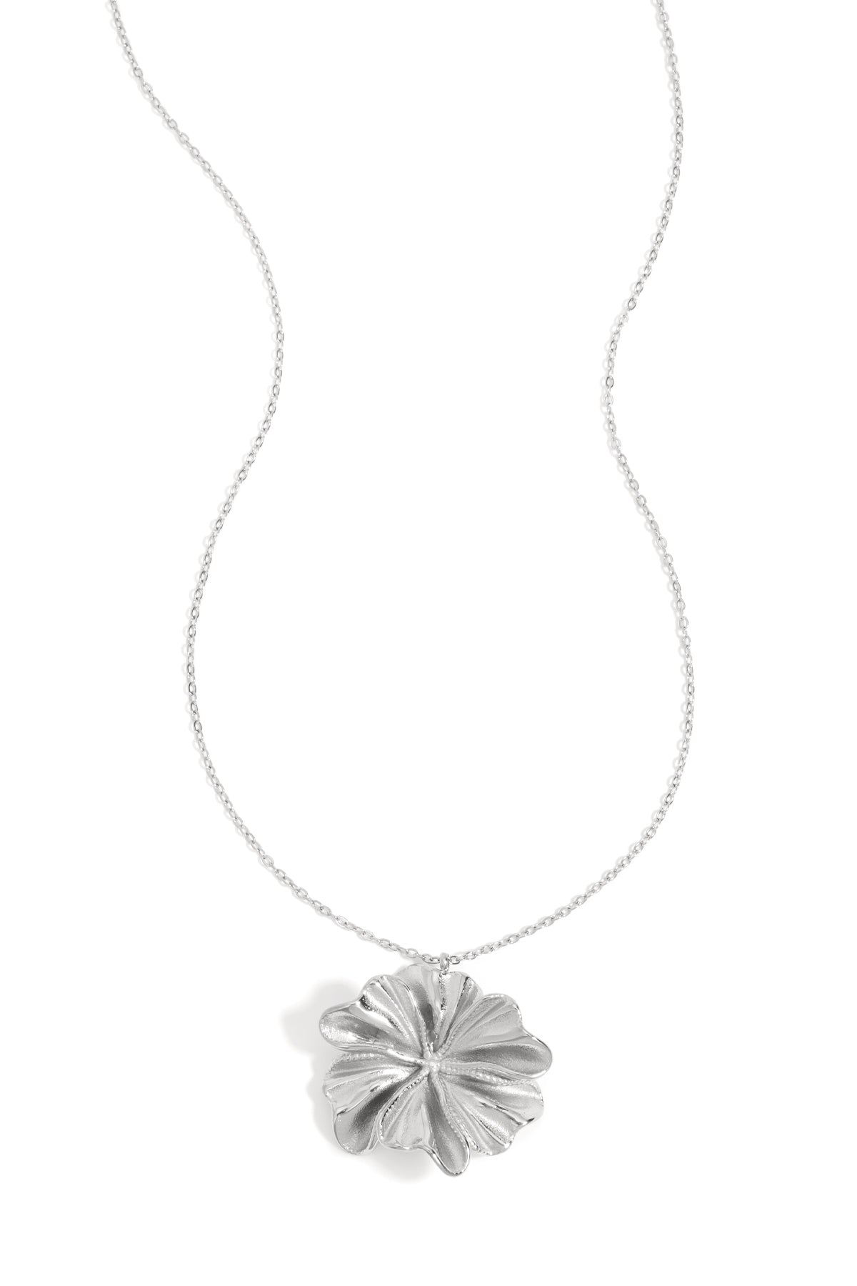 Pendant necklaces Flower silver color
