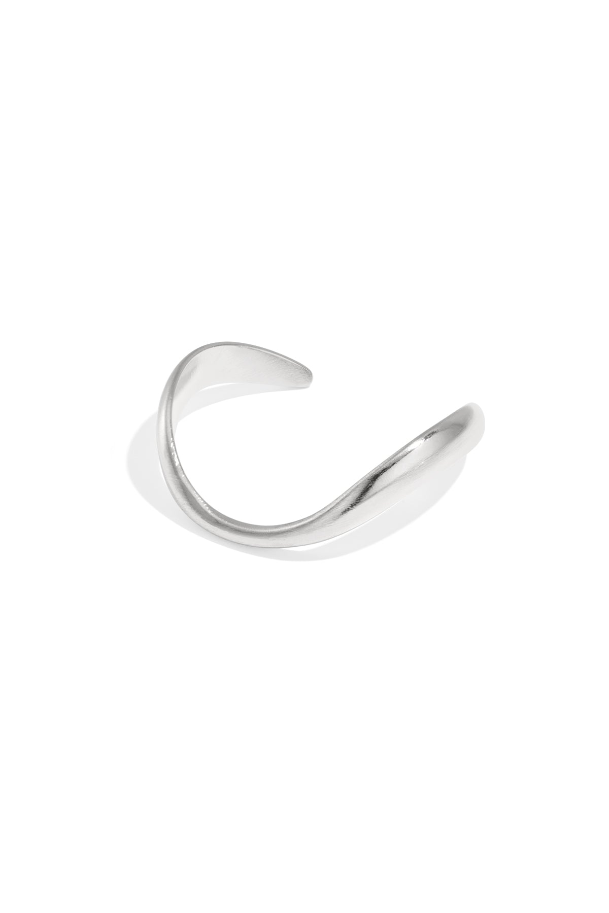Organically shaped bangle